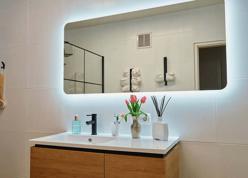 LED-Lit Mirror & Full Styling Station
